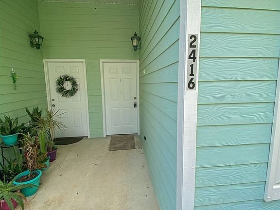 2nd image of 2416 Manzanita Ct