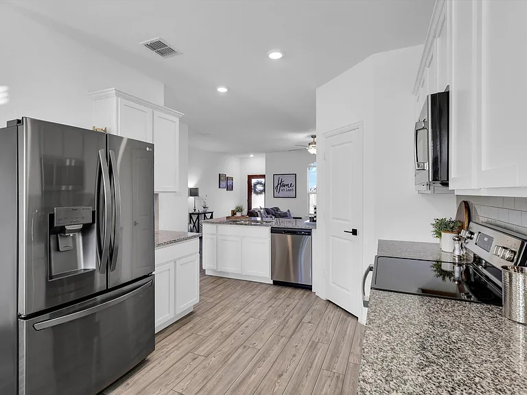 11616 Roaring Fork Trl — Photo 13
