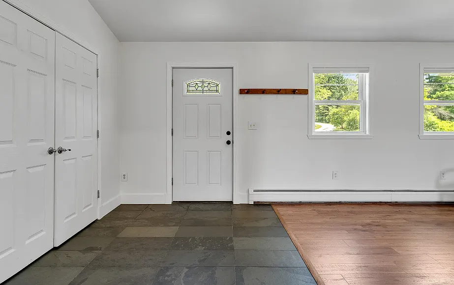 3 bed, 1490 sqft, $3,550 — Photo 2