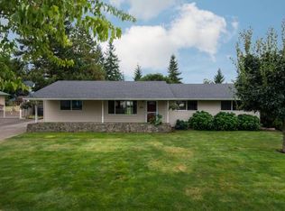 824 E 5th St, Molalla, OR 97038