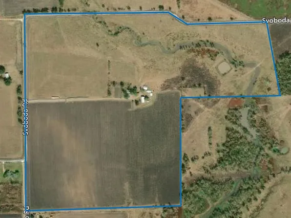 11687 Svoboda Rd, Wallis, TX 77485