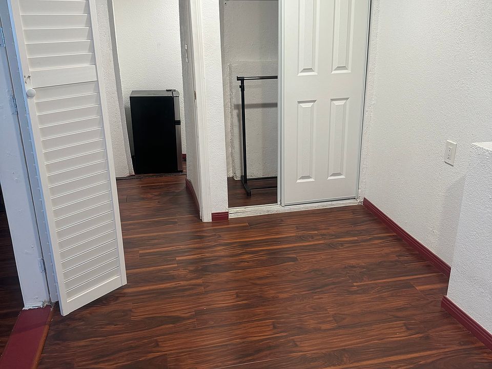 2nd image of 1821A Oak Tree Dr