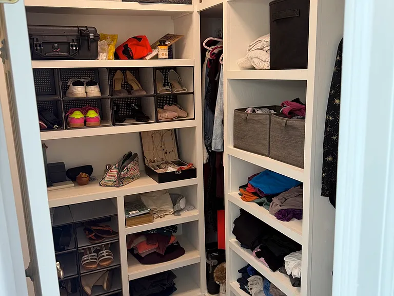 walk-in closet in masterbath