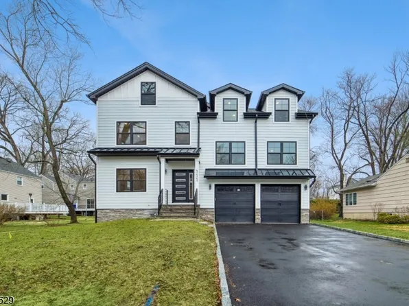 111 N Summit Ave, Chatham Boro, NJ 07928