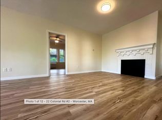 22-2 Colonial Rd, Worcester, MA 01602