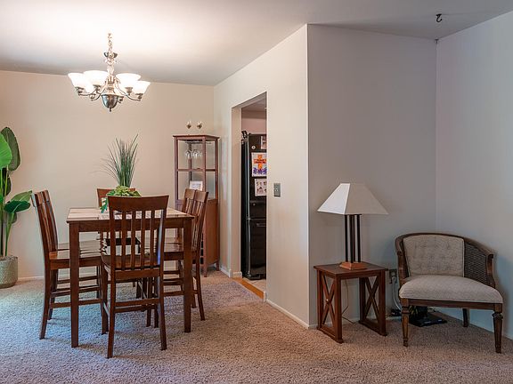 5th image of 1471 N Saxony Dr SE #7