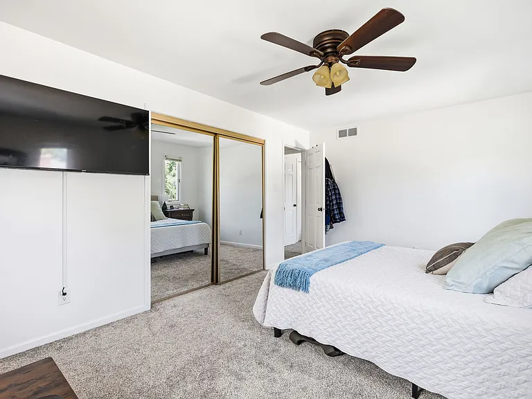 1720 Ridge Hill Ln #1 — Photo 11