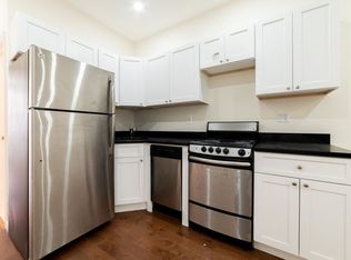 218 21st St #1M, Brooklyn, NY 11232