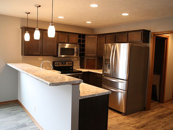 5th image of 6501 S 59th Pl