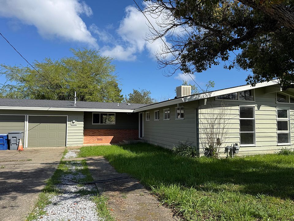 1st image of 1400 Riviera Dr