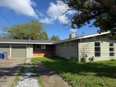 1400 Riviera Dr, Redding, CA, 96001