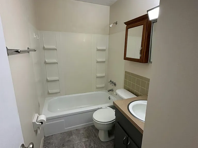 4366 N Norman Dr — Photo 5