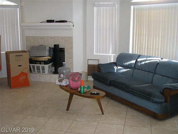 3rd image of 5085 Burnham Ave