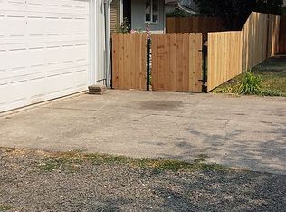 1435 5th St, Springfield, OR 97477