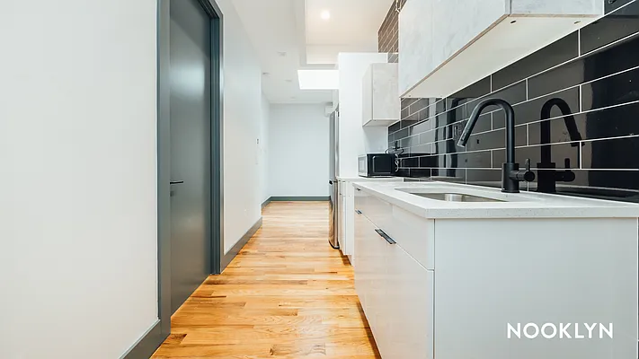 Rented by Nooklyn NYC LLC | media 55