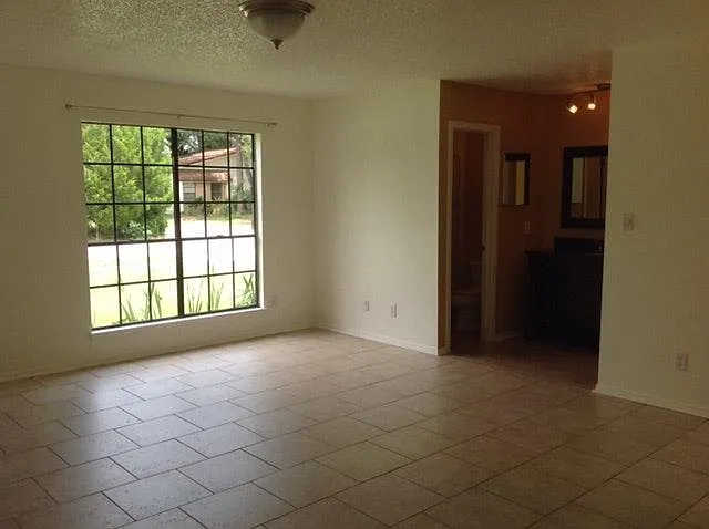 4017 Baywoods Dr — Photo 7