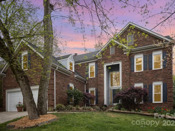 3409 Pondview Ln, Charlotte, NC 28210