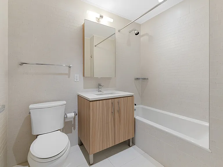 41-22 24th St #2C — Photo 7