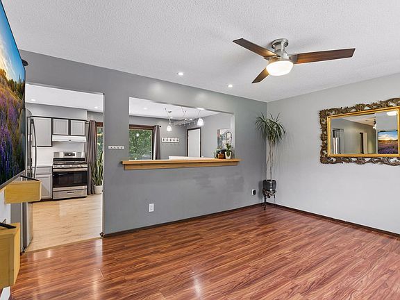 3rd image of 4035 78th St E