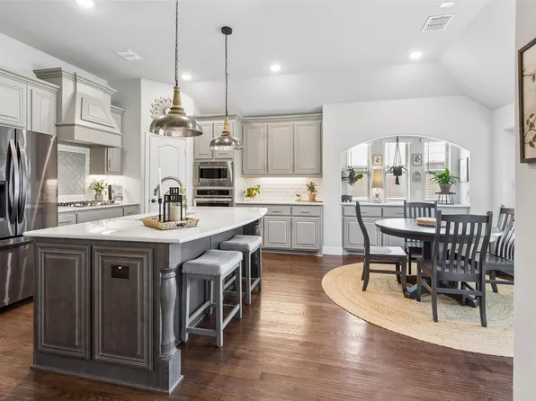1201 Misty Ridge Dr, Justin, TX 76247
