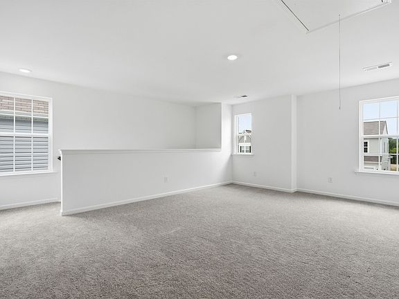 5th image of 157 Farmwell Dr