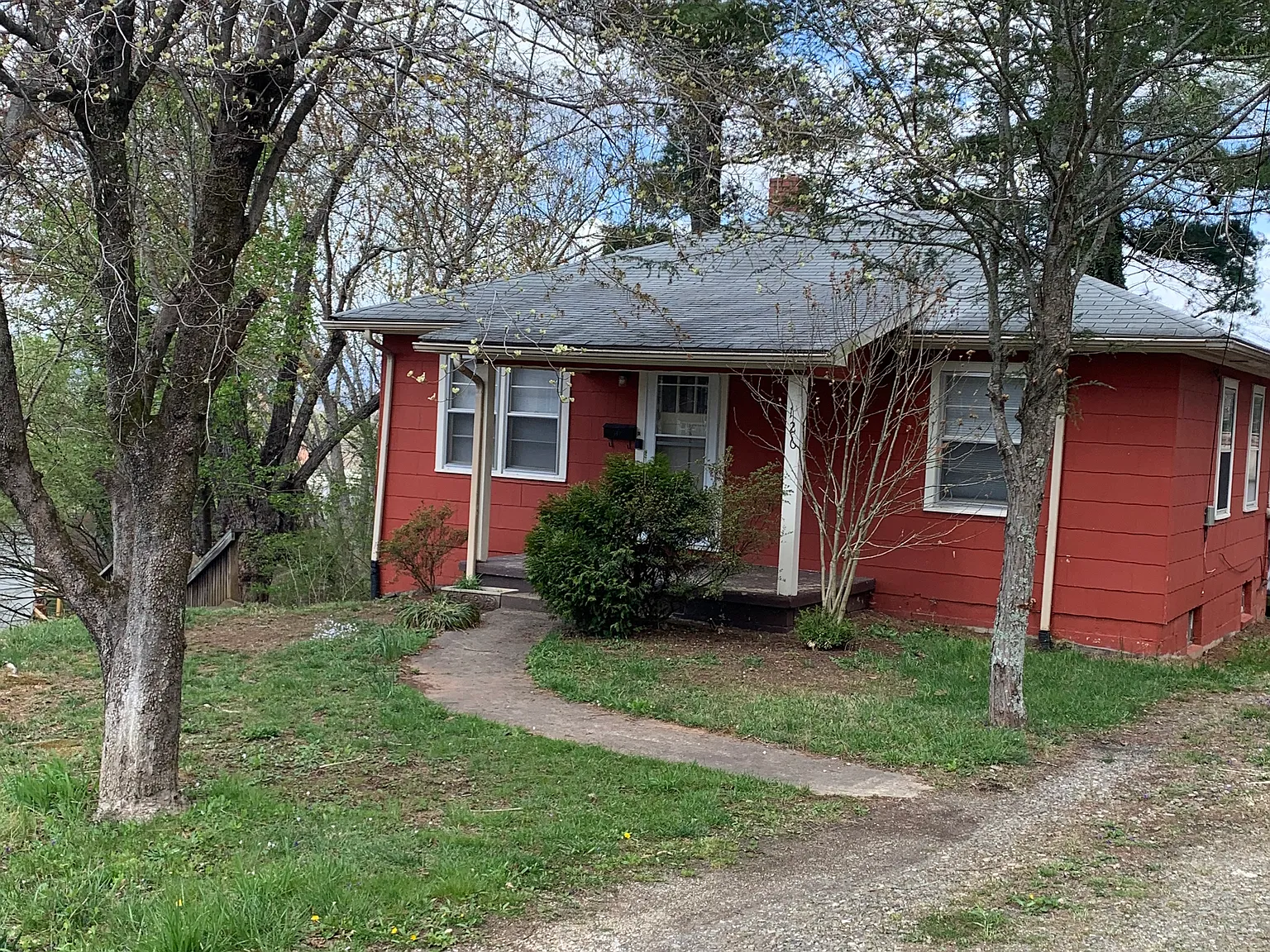 2 bed, 744 sqft, $2,400 — Photo 2