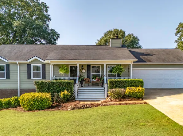 35 Blackberry Holw, Carrollton, GA 30117