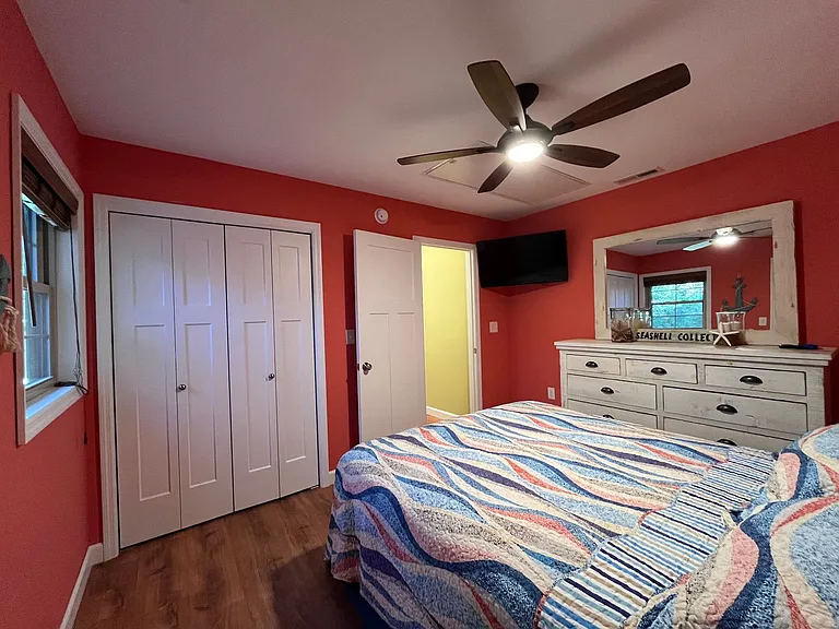 203 Fox Ln — Photo 19