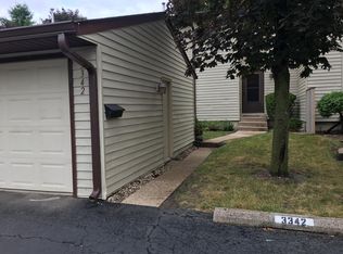 3342 Johnathan Ave, Bettendorf, IA 52722