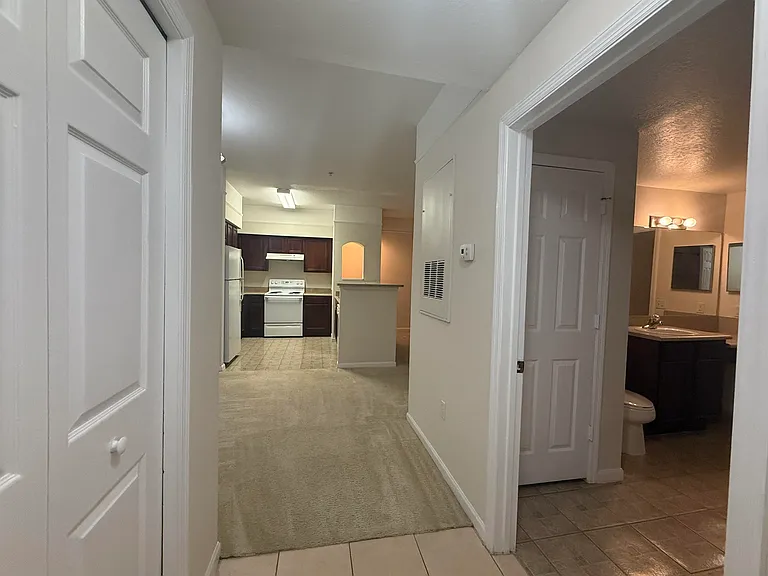 2801 Chancellorsville Dr #1326 — Photo 42