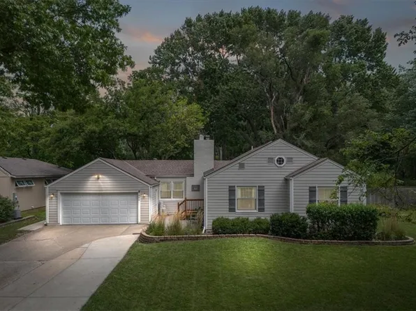 7543 Hemlock St, Overland Park, KS 66204