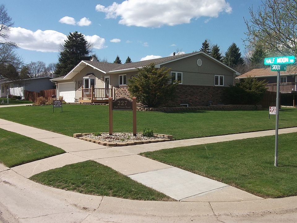 Large Corner Lot