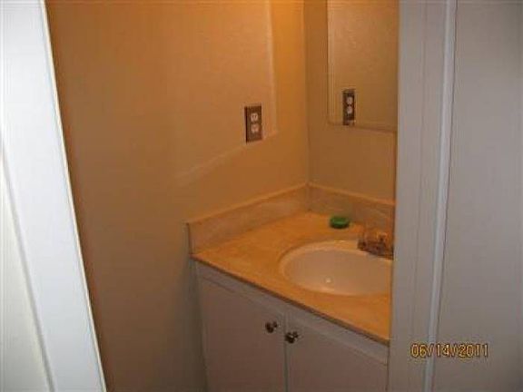4th image of 1924 Benita Dr Unit 3
