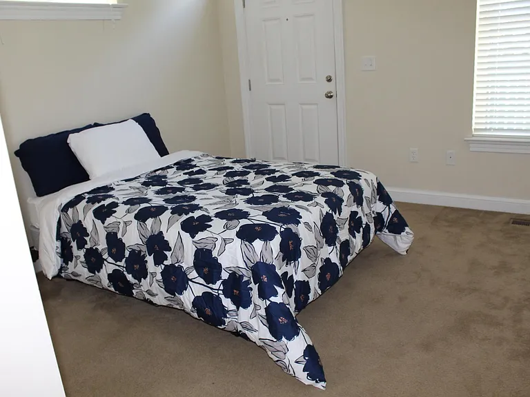 515 Virginia Ave — Photo 32