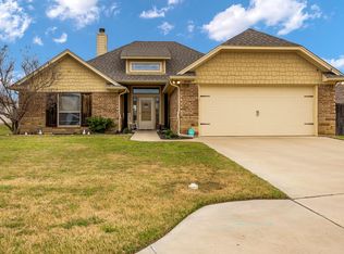 1836 Town Creek Cir, Weatherford, TX 76086