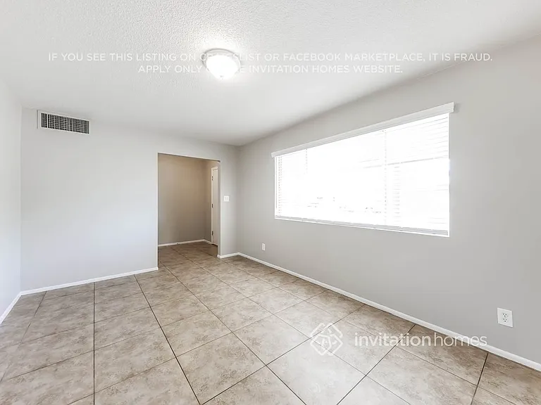 3316 W Orchid Ln — Photo 4