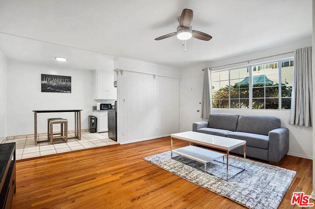 1 bed, 1.0 bath, 650 sqft, $2,100 — Photo 1