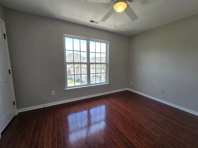 10028 Blackwell Dr — Photo 14