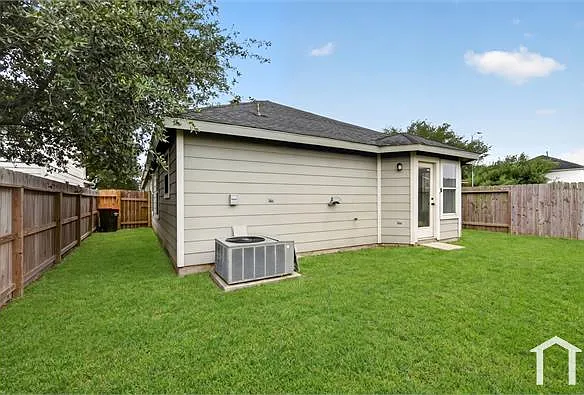 7707 Cypress Edge Dr — Photo 28