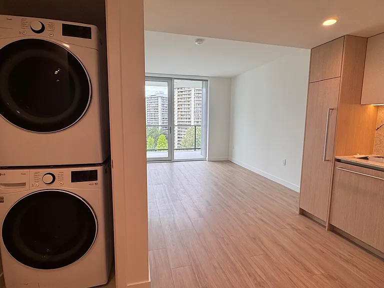 2135 Springer Ave #16XX — Photo 9