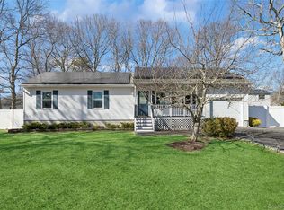 19 Flintlock Drive, Shirley, NY 11967