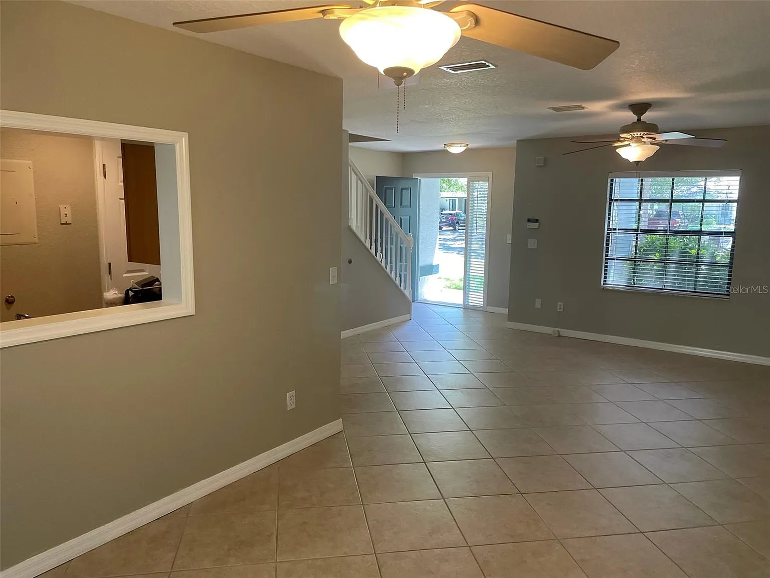 2 bed, 2.5 bath, 1223 sqft, $1,750 — Photo 4