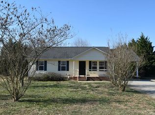 1920 Johnstown Rd, Crouse, NC 28033