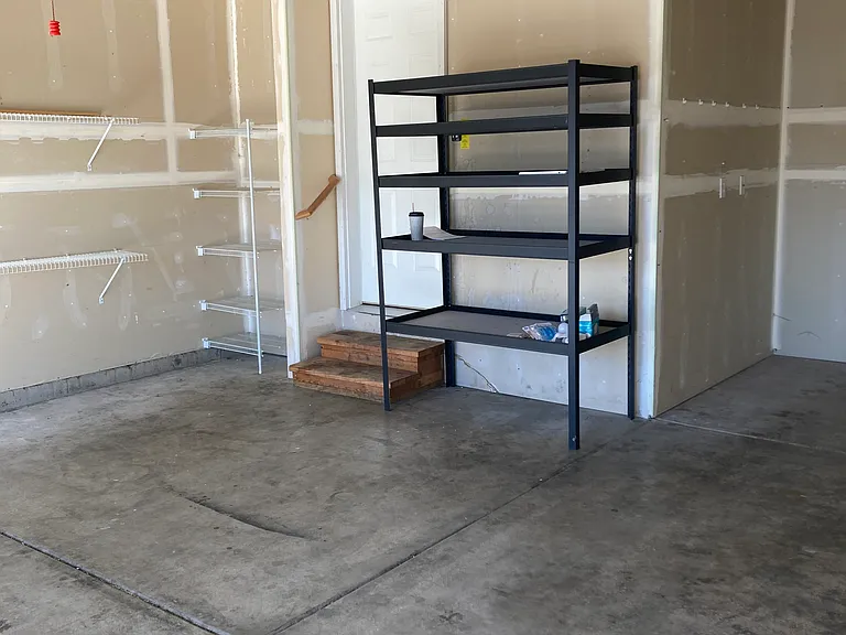 1225 E Cactus Ave — Photo 4