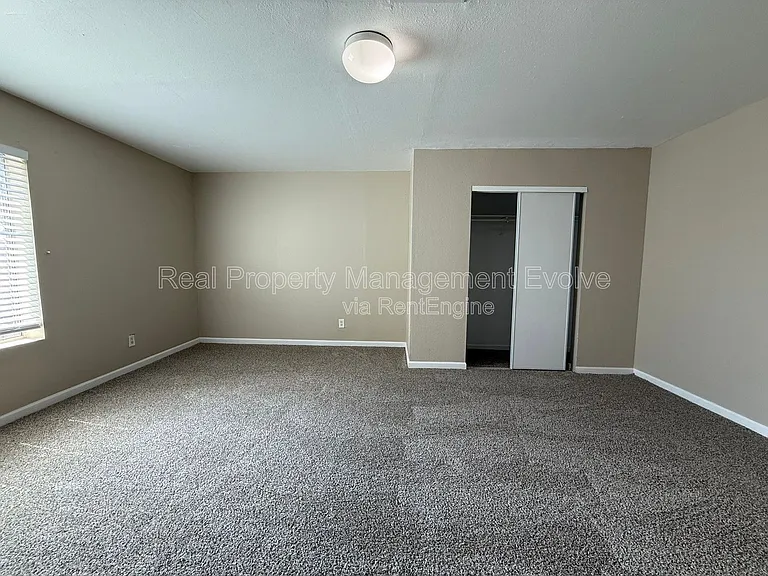 2950 E Mobile Ln — Photo 12