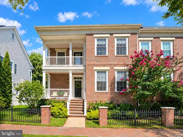 51 Malsbury St, Robbinsville, NJ 08691