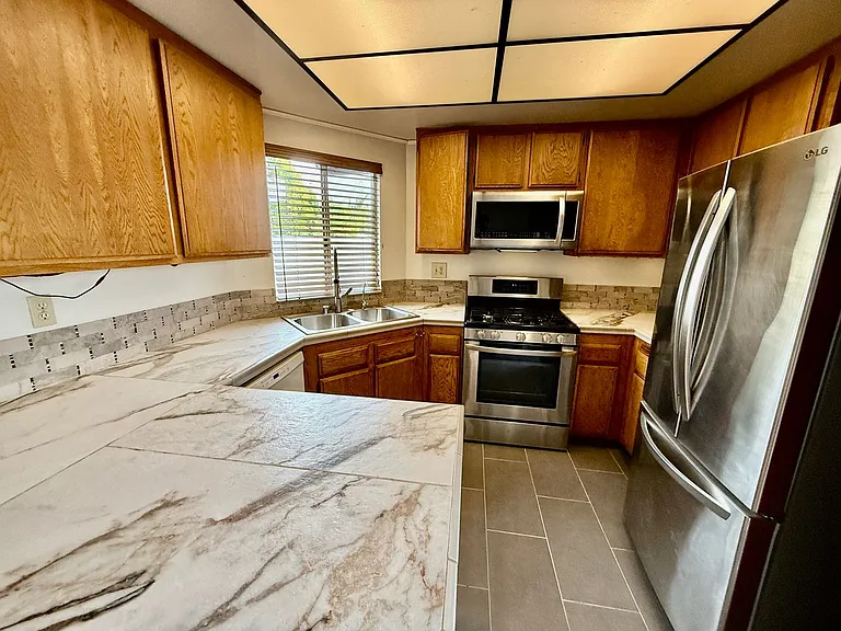1171 Stone Pine Ln #F — Photo 5