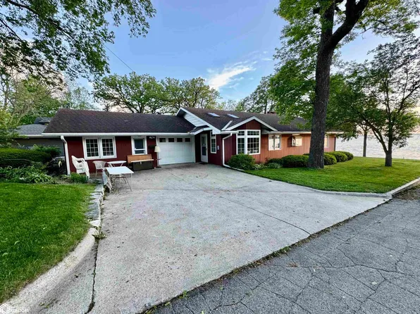 501 S Shore Dr, Clear Lake, IA 50428