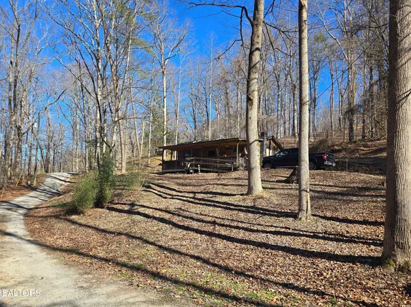 110 Laguna Vista Dr, Caryville, TN 37714