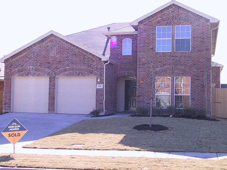 5905 Calloway Dr — Photo 2